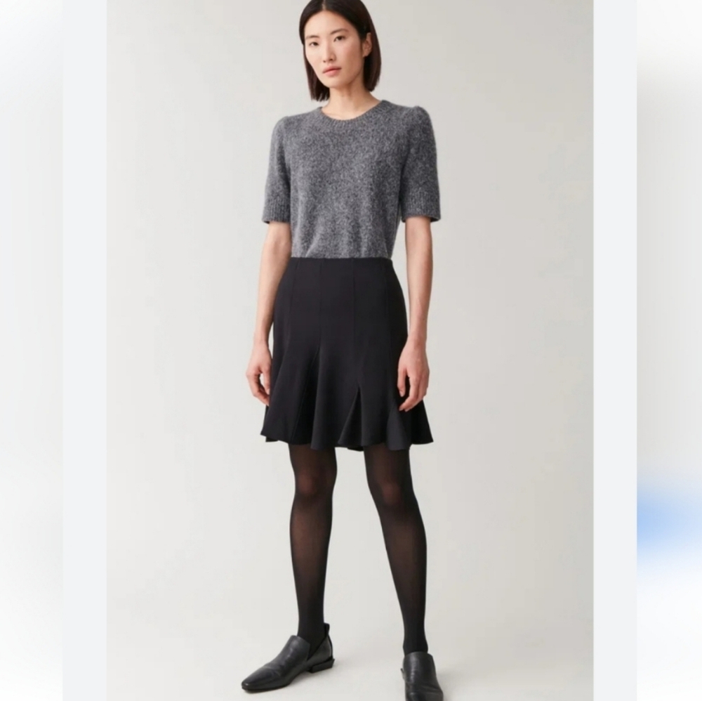 COS Bonded Panel Skirt Size Small Black